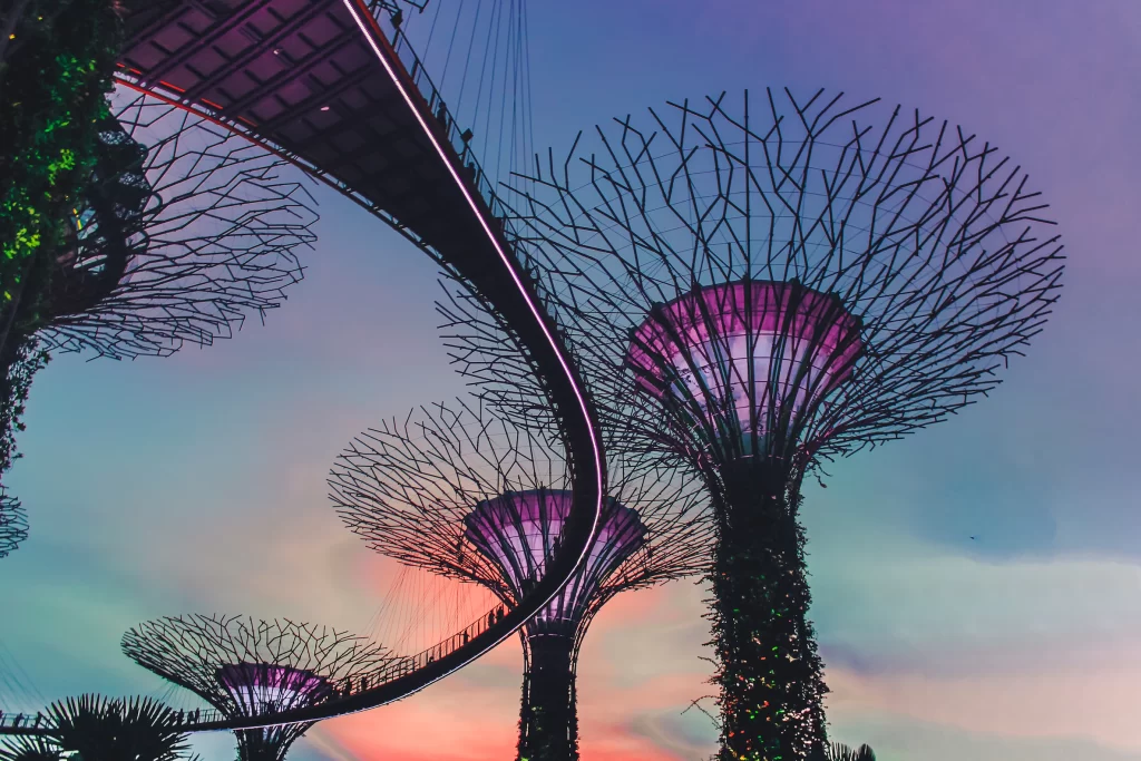 Gardens by the Bay – sculpture garden in Singapore, representing thriving in modern relationships